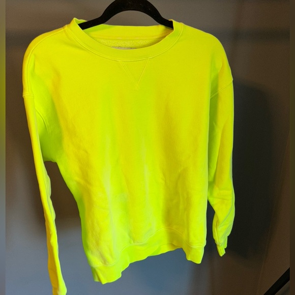 Aritzia TNA crew neck neon yellow sweatshirt - women’s L - Picture 4 of 4